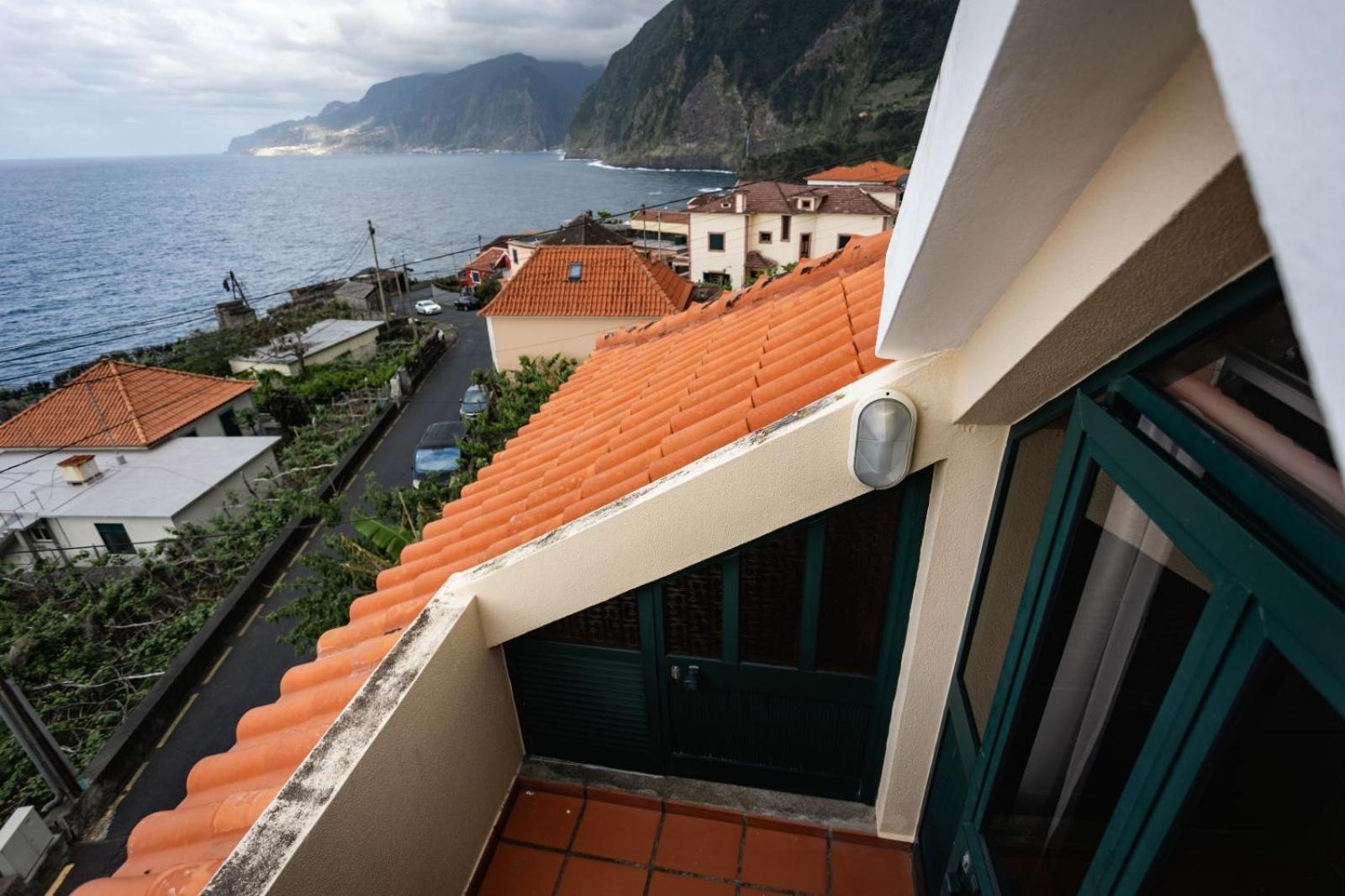 Solmar - Alojamento Porto Moniz Exteriör bild